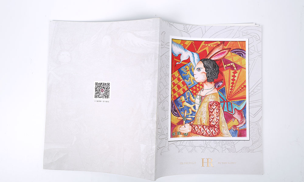 房地產(chǎn)宣傳冊字體做多久？